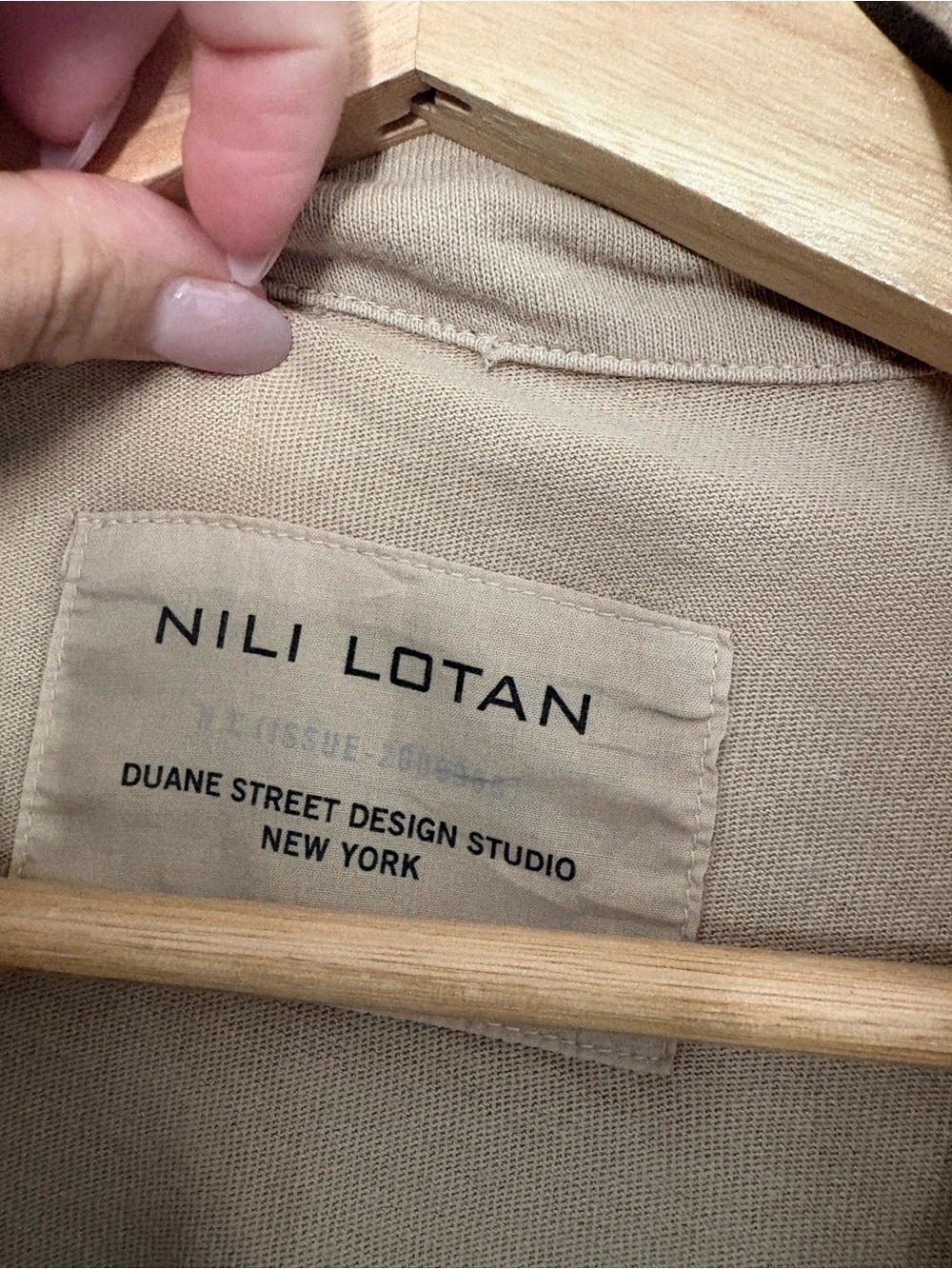 NILI LOTAN Liam Button Down Shirt Khaki - Picture 3 of 5